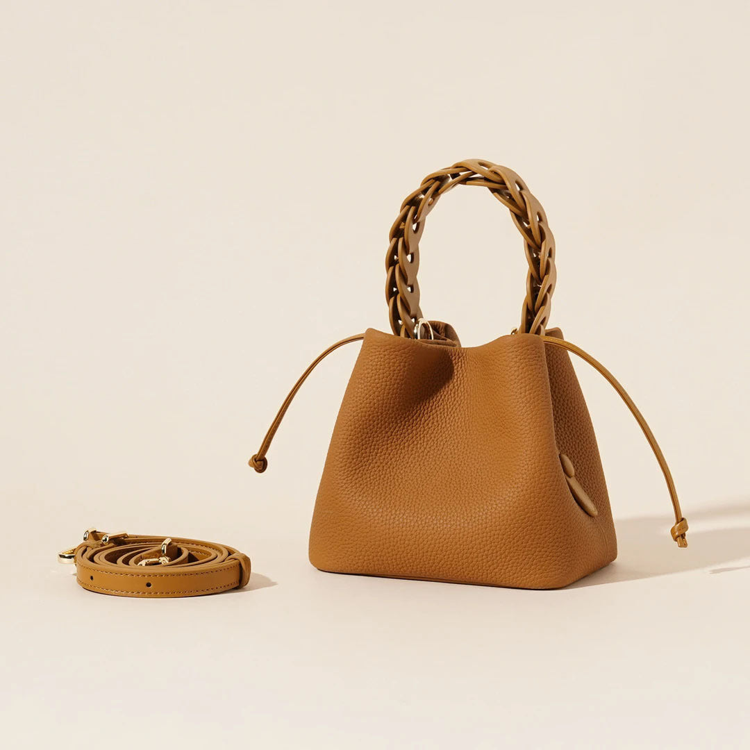 Bolso bombonera de piel · 16 cm
