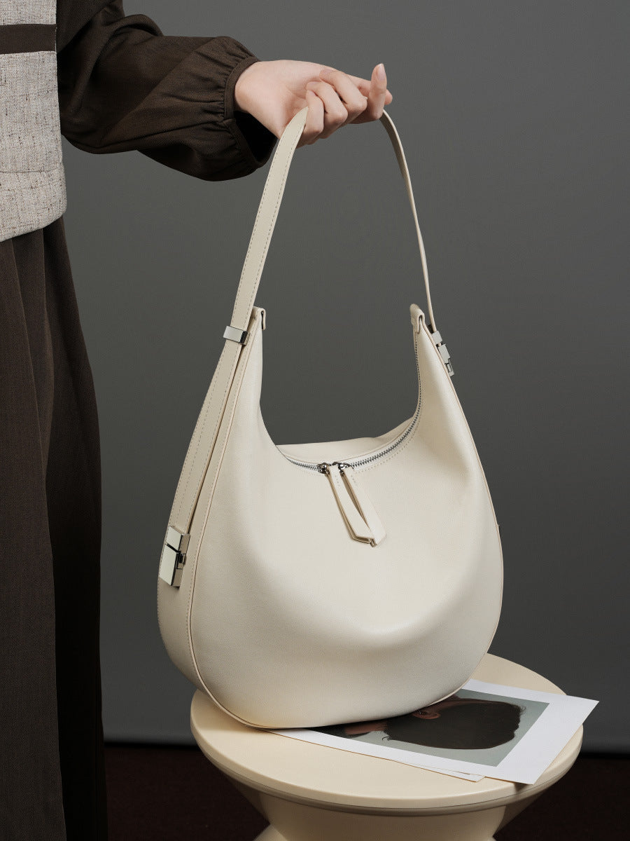Bolso de hombro de piel media luna, fotografía adicional 4