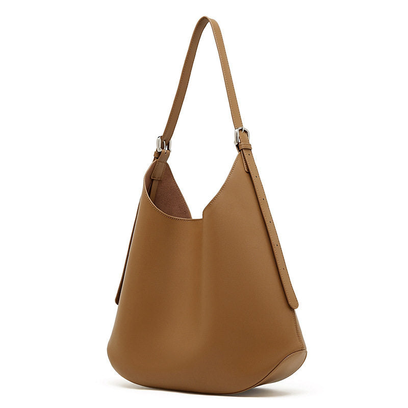 Bolso grande de piel · 39 cm