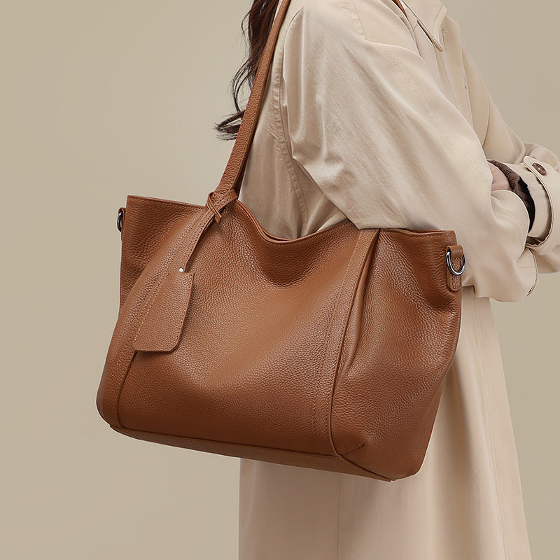 Bolso de hombro de piel · Suave