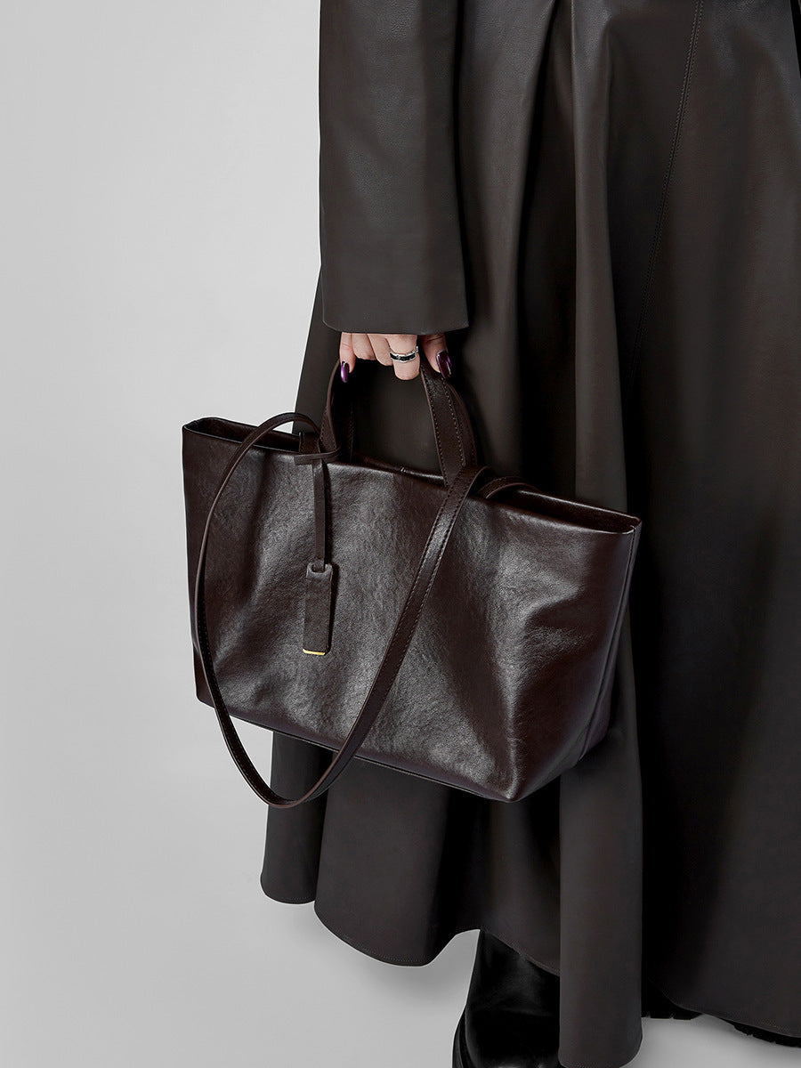 Bolso de hombro de piel de 32 cm